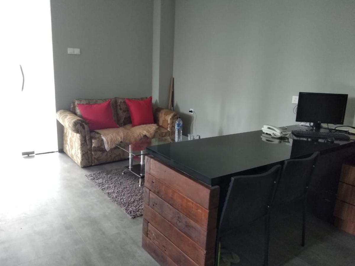 Reddoorz Plus Near Radio Dalam 3 Τζακάρτα Εξωτερικό φωτογραφία