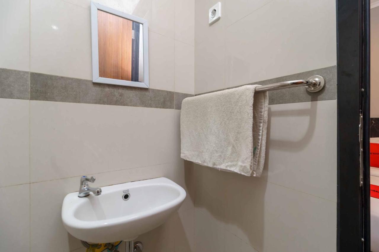 Reddoorz Plus Near Radio Dalam 3 Τζακάρτα Εξωτερικό φωτογραφία